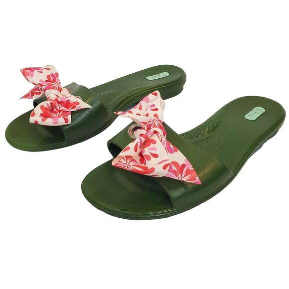Okabashi Oka b. Green Slip On Sandals Womans M/L - Gently Used - Picture 1 of 6